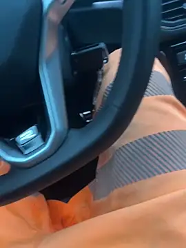 Snapshot of Bick_dick1997 chatting on 09/23/25, 04:43 Bick dick1997 online show from 09/23/25, 04:43