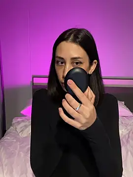 Sophiehii online show from 12/14/24, 02:31