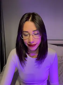 Sophiehii online show from 12/28/24, 01:17