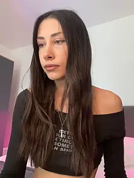 Snapshot of Sophiehii chatting on 06/16/26, 10:51 Sophiehii online show from 06/16/26, 10:51