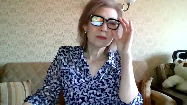 Elegant00Lady online show from 01/10/26, 09:11