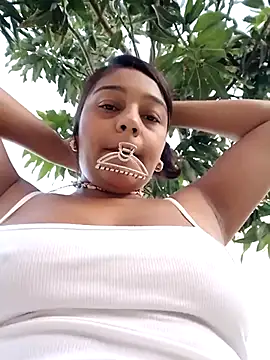 anaesca online show from 02/14/25, 11:42