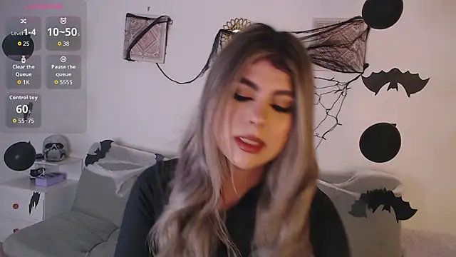 Abigail 29 online show from 10/23/25, 12:15