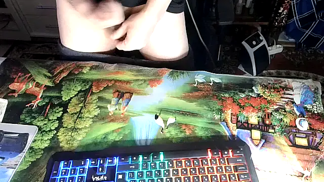 Snapshot of oleg1982yval12 chatting on 02/18/26, 05:09 oleg1982yval12 online show from 02/18/26, 05:09