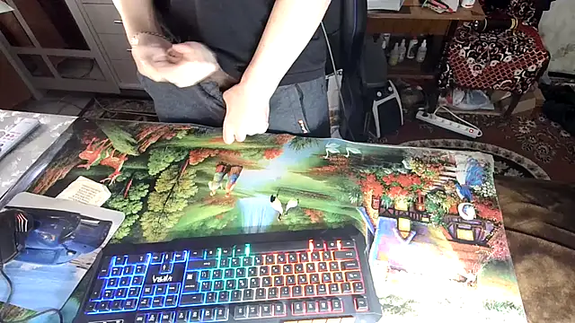 Snapshot of oleg1982yval12 chatting on 04/22/26, 05:58 oleg1982yval12 online show from 04/22/26, 05:58