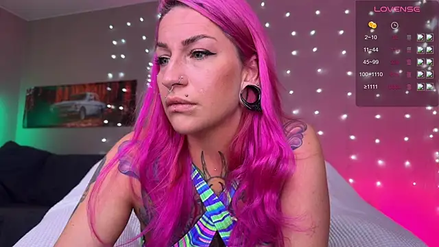 Snapshot of Tanya_Acid chatting on 07/03/26, 07:26 Tanya Acid online show from 07/03/26, 07:26