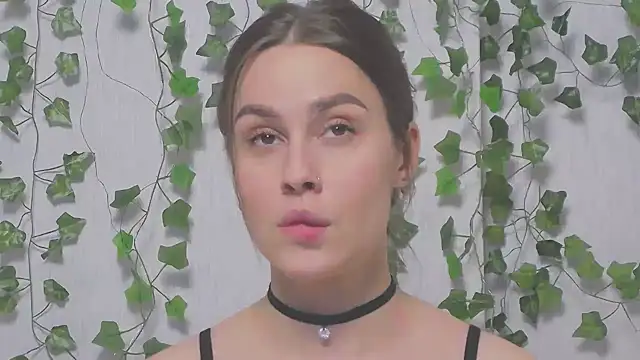 MiaNell online show from 02/28/25, 09:23