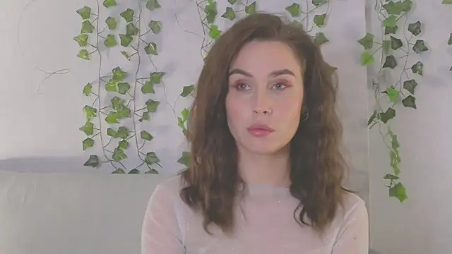 MiaNell online show from 03/10/25, 10:34