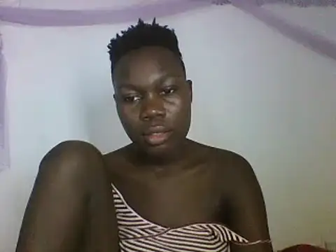 sexyqueen02 online show from 02/11/25, 10:37