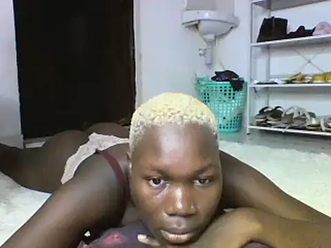 sexyqueen02 online show from 03/08/25, 03:50