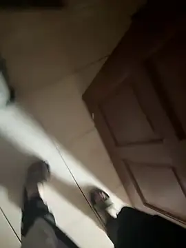 Snapshot of chih515 chatting on 01/22/25, 01:31 chih515 online show from 01/22/25, 01:31