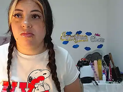 lanaqueen699 online show from 02/10/25, 06:24