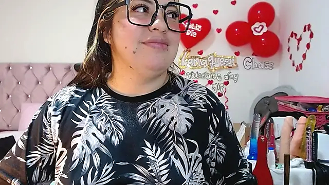 lanaqueen699 online show from 02/25/25, 06:31