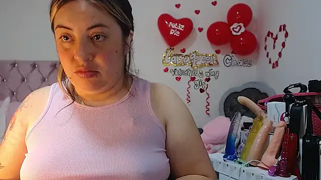 lanaqueen699 online show from 03/03/25, 06:44