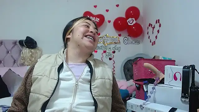 lanaqueen699 online show from 03/04/25, 12:22