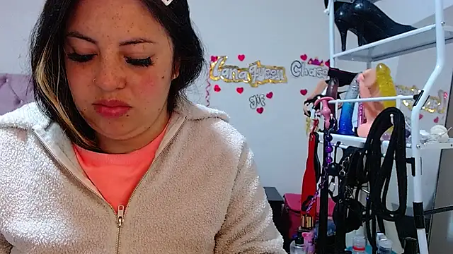 lanaqueen699 online show from 10/15/25, 12:27