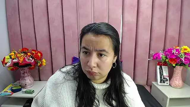 Snapshot of NaomyPrinces chatting on 12/03/24, 01:21 NaomyPrinces online show from 12/03/24, 01:21