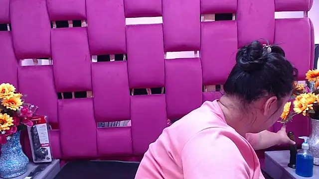 Snapshot of NaomyPrinces chatting on 01/09/25, 01:35 NaomyPrinces online show from 01/09/25, 01:35