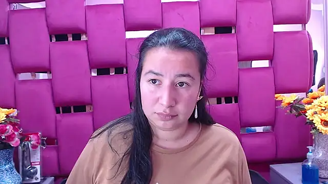 Snapshot of NaomyPrinces chatting on 01/14/25, 01:28 NaomyPrinces online show from 01/14/25, 01:28