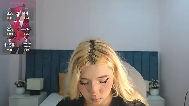 april bunnyy online show from 11/19/25, 08:20