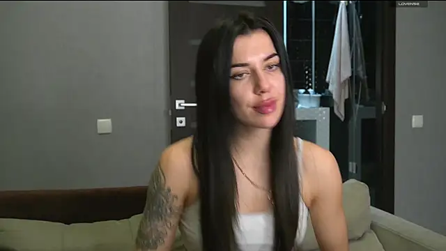 Snapshot of Alice_melice chatting on 12/13/24, 12:31 Alice melice online show from 12/13/24, 12:31