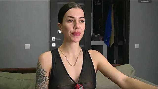 Snapshot of Alice_melice chatting on 02/15/25, 07:50 Alice melice online show from 02/15/25, 07:50