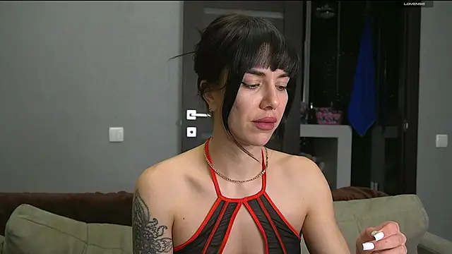 Snapshot of Alice_melice chatting on 03/05/25, 08:42 Alice melice online show from 03/05/25, 08:42