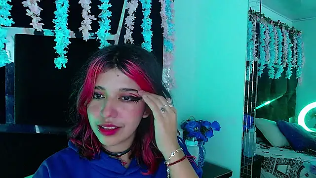 UnderBaby  online show from 02/25/25, 07:47