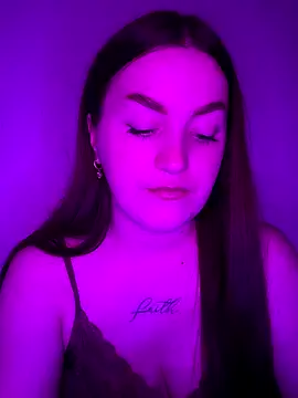 Snapshot of lera2022 chatting on 09/30/25, 05:29 lera2022 online show from 09/30/25, 05:29