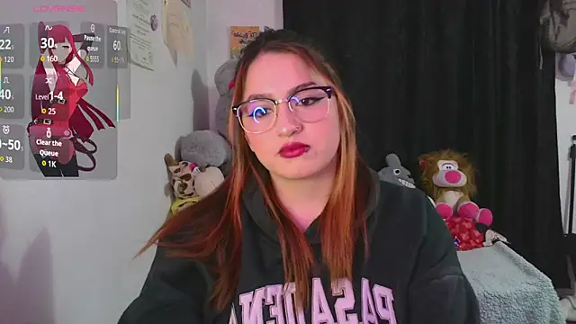 lucycherry   online show from 09/17/25, 03:19