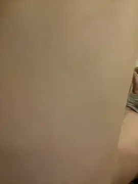 Snapshot of Meeedooo69 chatting on 04/09/26, 05:18 Meeedooo69 online show from 04/09/26, 05:18