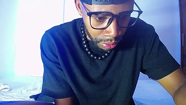 Snapshot of GerardSmitt chatting on 11/22/25, 10:53 GerardSmitt online show from 11/22/25, 10:53