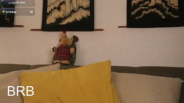 Snapshot of Daarlene chatting on 01/08/26, 11:12 Daarlene online show from 01/08/26, 11:12