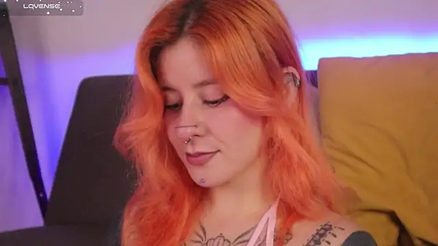 Snapshot of Daarlene chatting on 01/09/26, 12:08 Daarlene online show from 01/09/26, 12:08