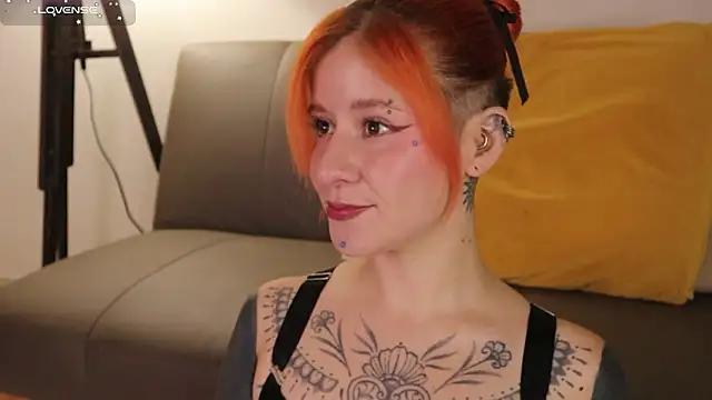 Snapshot of Daarlene chatting on 02/04/26, 11:05 Daarlene online show from 02/04/26, 11:05