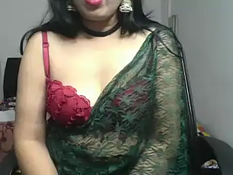Snapshot of BIG_HEARTED chatting on 02/16/25, 06:43 BIG HEARTED online show from 02/16/25, 06:43