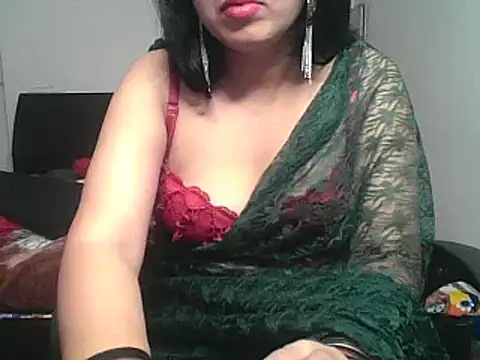 Snapshot of BIG_HEARTED chatting on 02/18/25, 11:19 BIG HEARTED online show from 02/18/25, 11:19