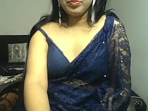 Snapshot of BIG_HEARTED chatting on 03/01/25, 11:37 BIG HEARTED online show from 03/01/25, 11:37