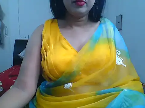Snapshot of BIG_HEARTED chatting on 10/06/25, 04:37 BIG HEARTED online show from 10/06/25, 04:37