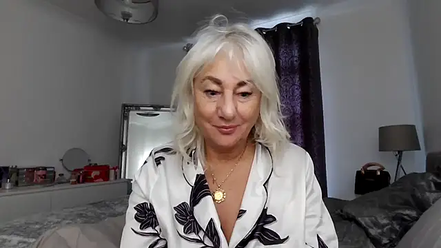 Snapshot of TanyaTaylor45 chatting on 02/08/26, 09:34 TanyaTaylor45 online show from 02/08/26, 09:34