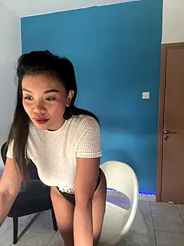 Snapshot of NaughtyMe chatting on 10/03/25, 05:26 NaughtyMe online show from 10/03/25, 05:26