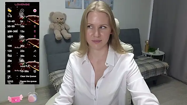 Snapshot of IsabelAllen chatting on 02/14/26, 09:17 IsabelAllen online show from 02/14/26, 09:17