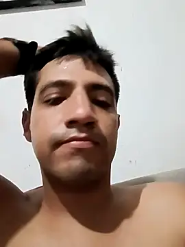 Snapshot of LiosArmando420 chatting on 09/20/25, 02:01 LiosArmando420 online show from 09/20/25, 02:01