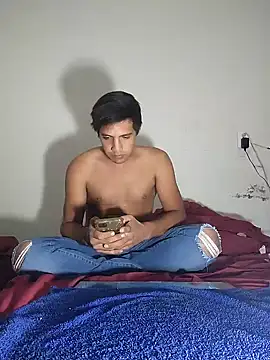 Snapshot of LiosArmando420 chatting on 12/05/25, 10:02 LiosArmando420 online show from 12/05/25, 10:02