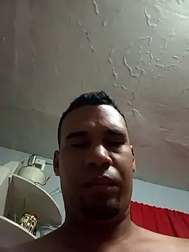 Snapshot of adriel_perez chatting on 06/01/26, 09:33 adriel perez online show from 06/01/26, 09:33