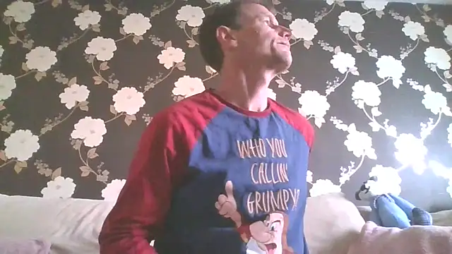 outdoorfun22 online show from 04/10/26, 07:24