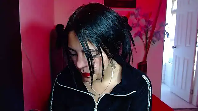 Violettasquirt online show from 09/11/25, 03:23