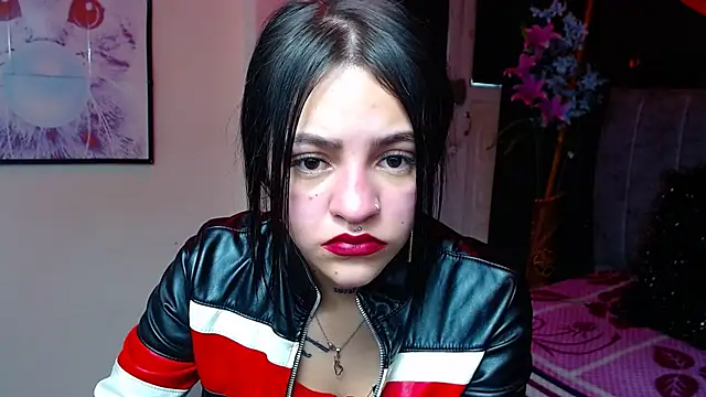 Violettasquirt online show from 11/08/25, 02:17