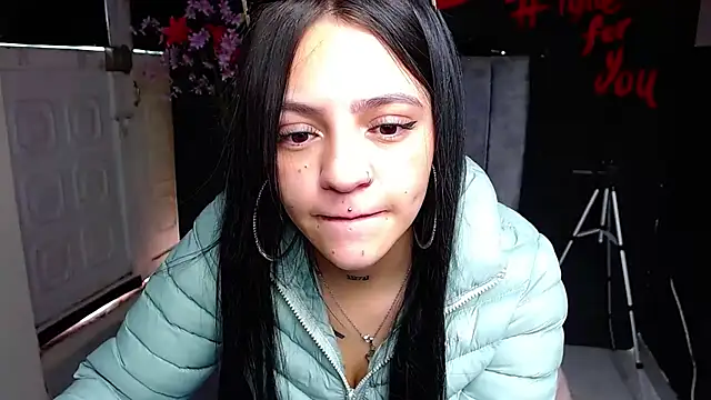 Violettasquirt online show from 03/04/26, 01:39