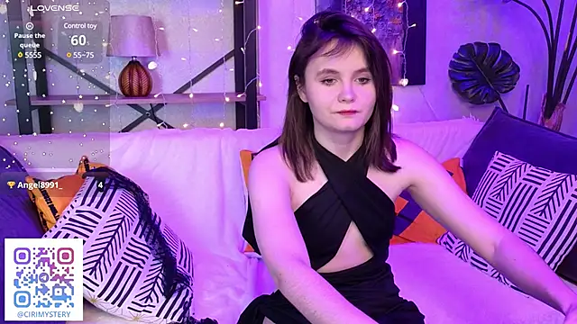 Snapshot of CiriRianonn chatting on 02/02/25, 08:24 CiriRianonn online show from 02/02/25, 08:24